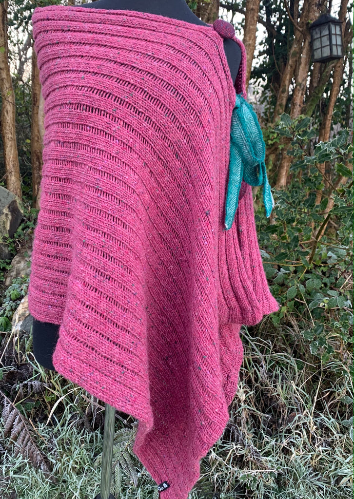 Yoga Cape in cosy wool tweed